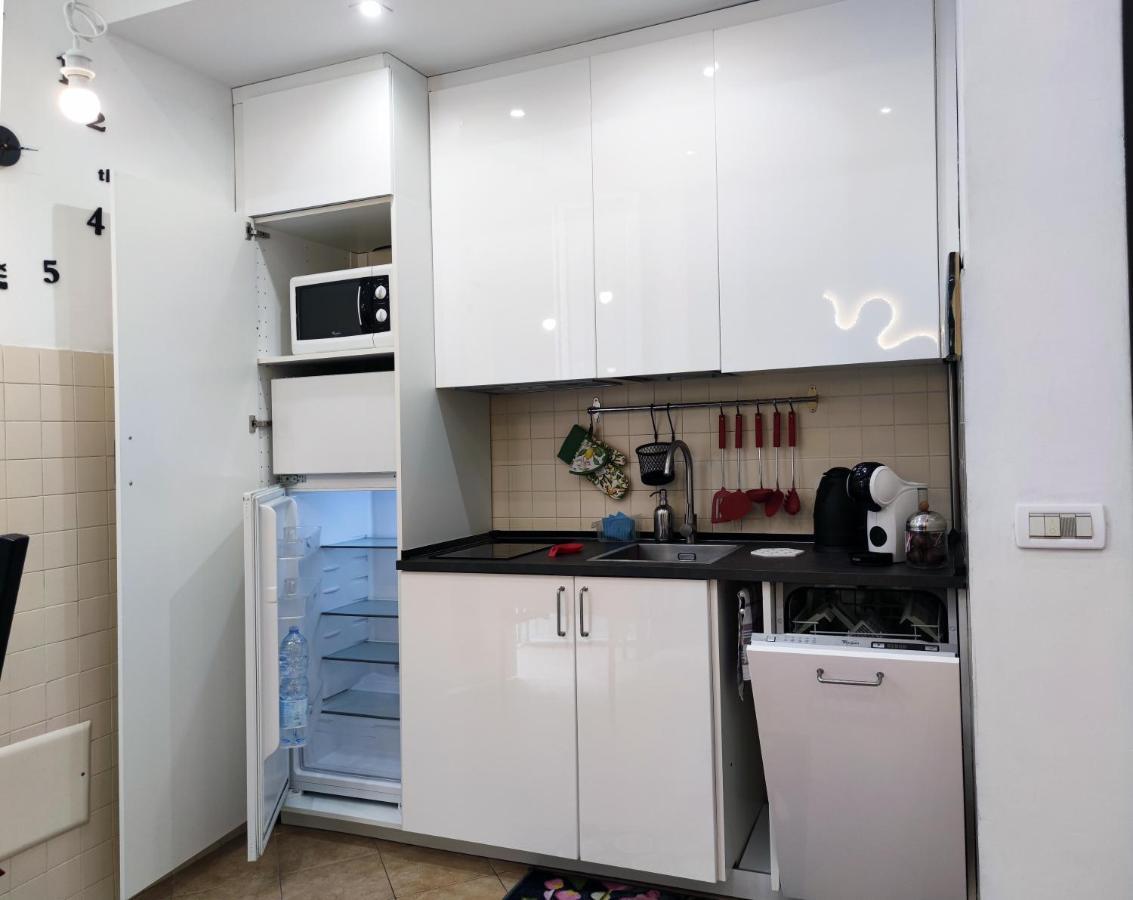 Апартаменты Casa Maura - 2 Passi Nella Storia Генуя Экстерьер фото
